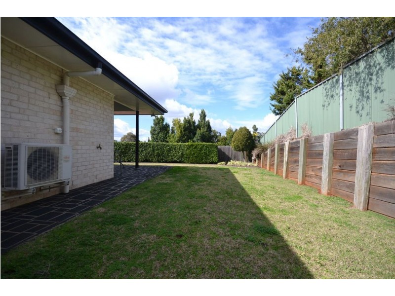 14 Charnley Street, Kearneys Spring QLD 4350