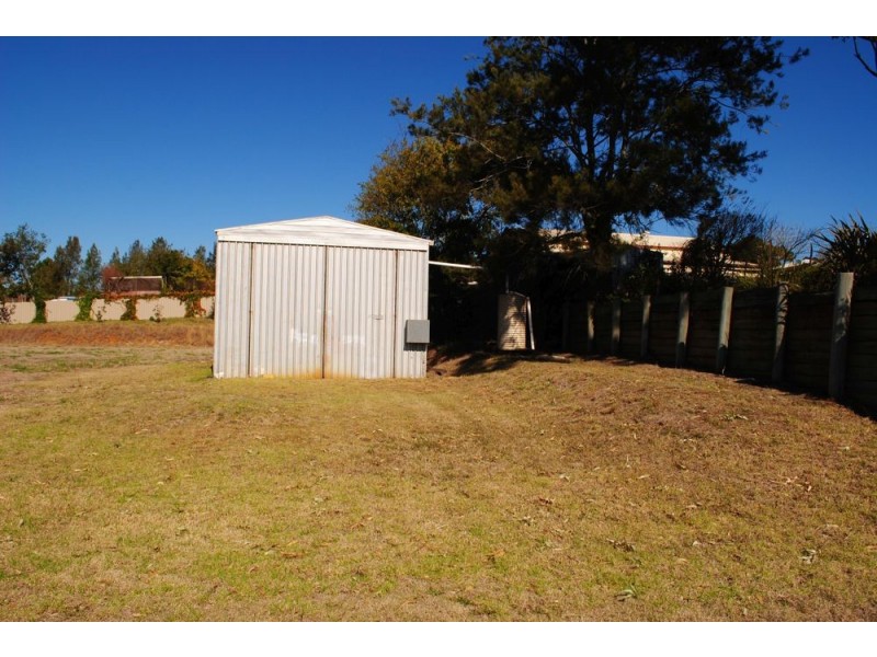 4 Vanity Street, Rockville QLD 4350