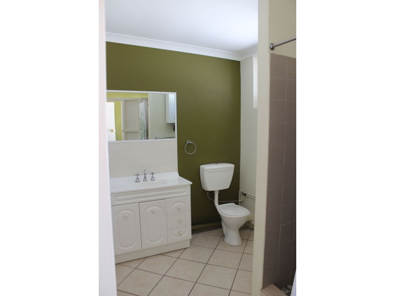 9/122a Russell Street, Toowoomba City QLD 4350