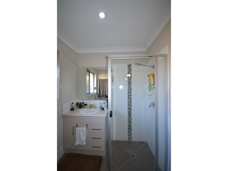 23 Wandoo Crescent, Westbrook QLD 4350