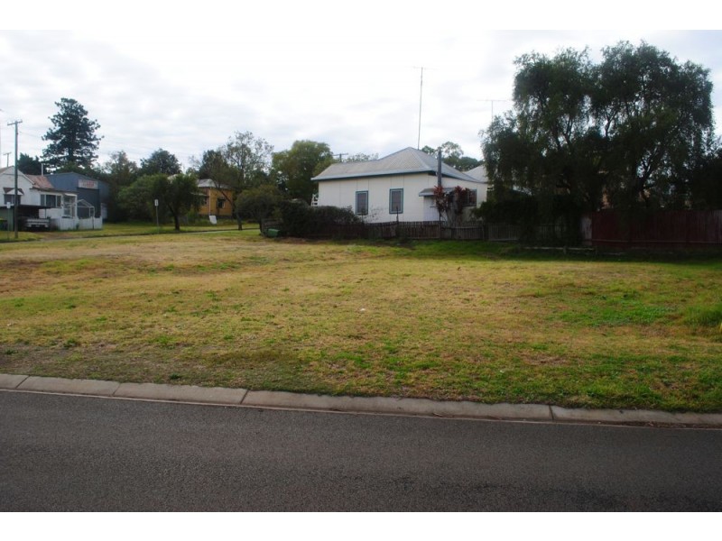 14 Gordon Street, Rockville QLD 4350