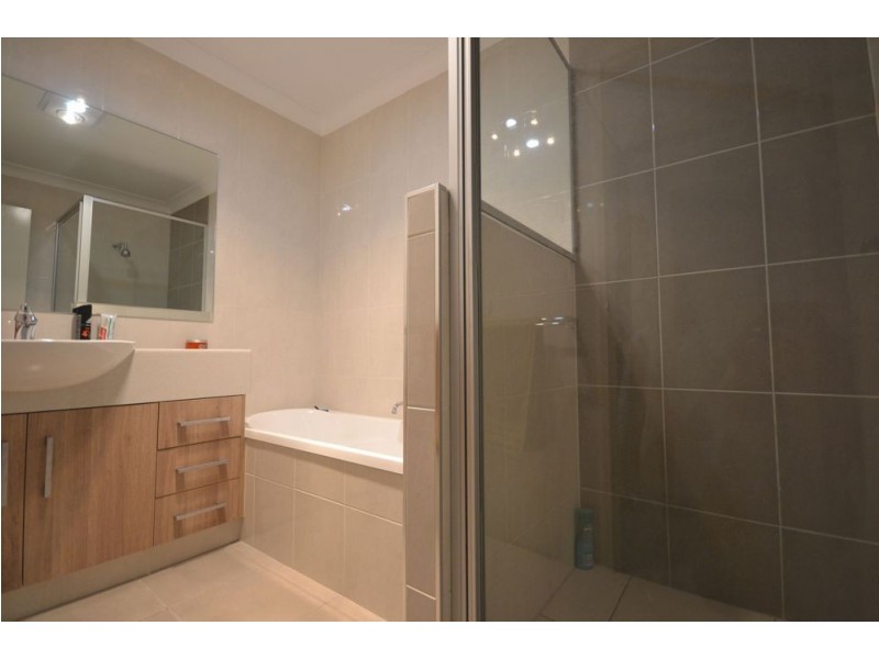 6A Dylan Court, Darling Heights QLD 4350