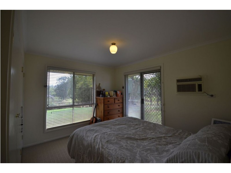 5 Taylors Road, Withcott QLD 4352