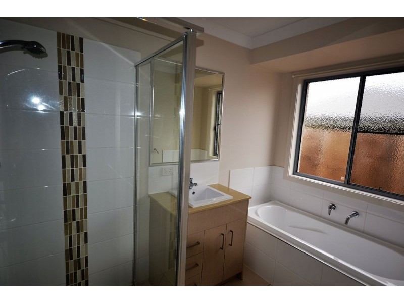 62 Sanctuary Drive, Cranley QLD 4350