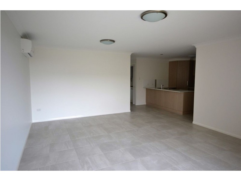 3/77 Ruthven Street, Harlaxton QLD 4350