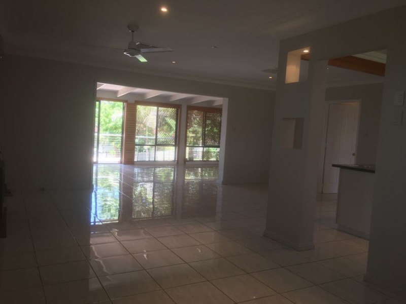 25 Catto Street, Centenary Heights QLD 4350