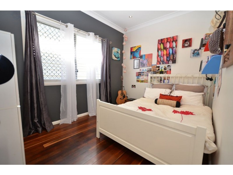 9 Kennedy Street, North Toowoomba QLD 4350