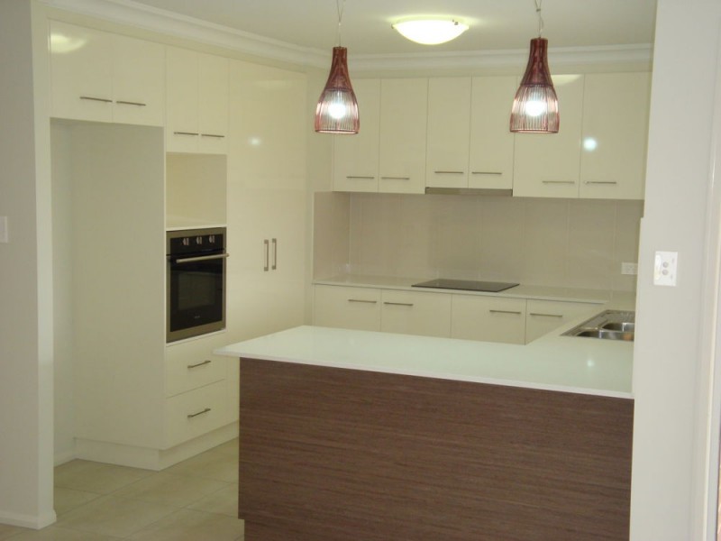 8 Nash Drive, Glenvale QLD 4350