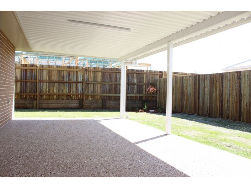 8 Nash Drive, Glenvale QLD 4350