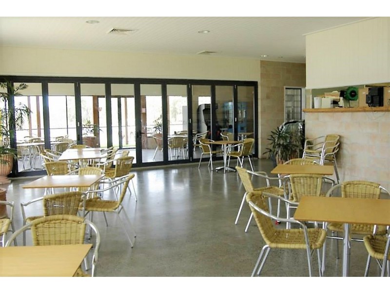 355 Carnarvon Highway – Two Mile Hotel, Mungindi NSW 2406