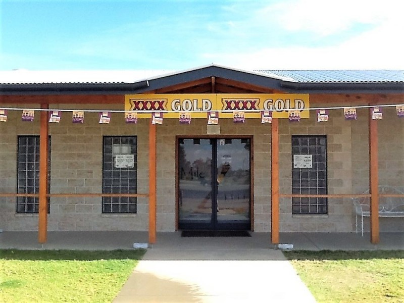 355 Carnarvon Highway – Two Mile Hotel, Mungindi NSW 2406