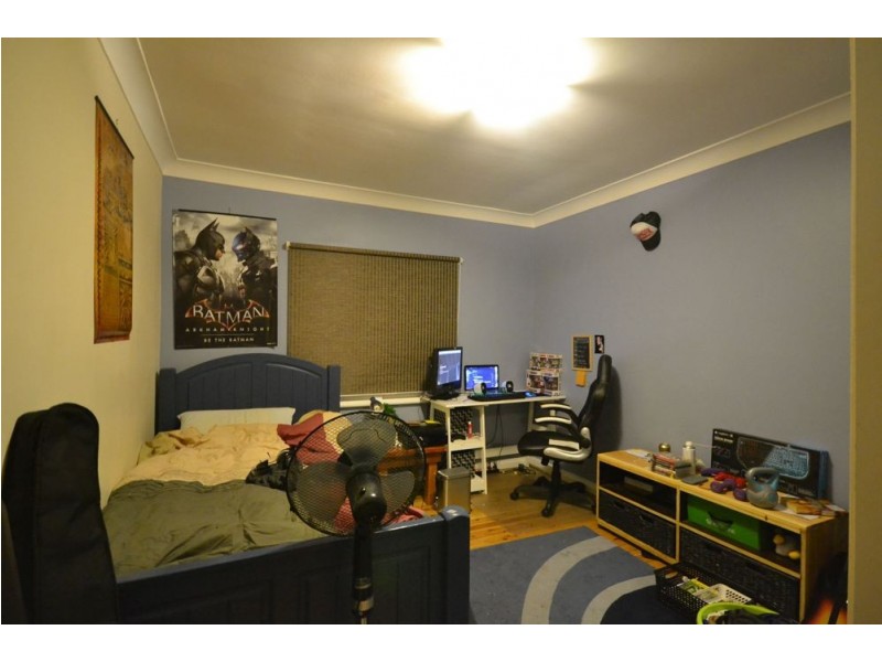 12A Cox Street, Newtown QLD 4350