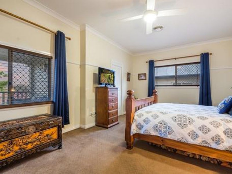 Kearneys Spring QLD 4350