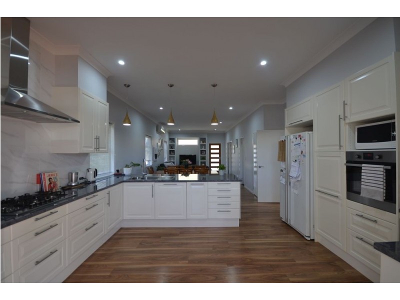 58 Drummond Street, Rangeville QLD 4350