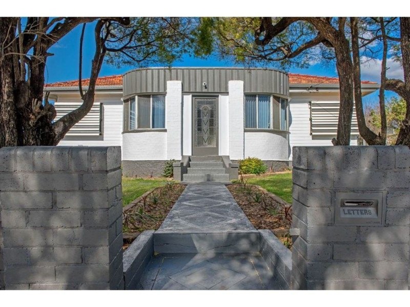 100 Water Street, South Toowoomba QLD 4350