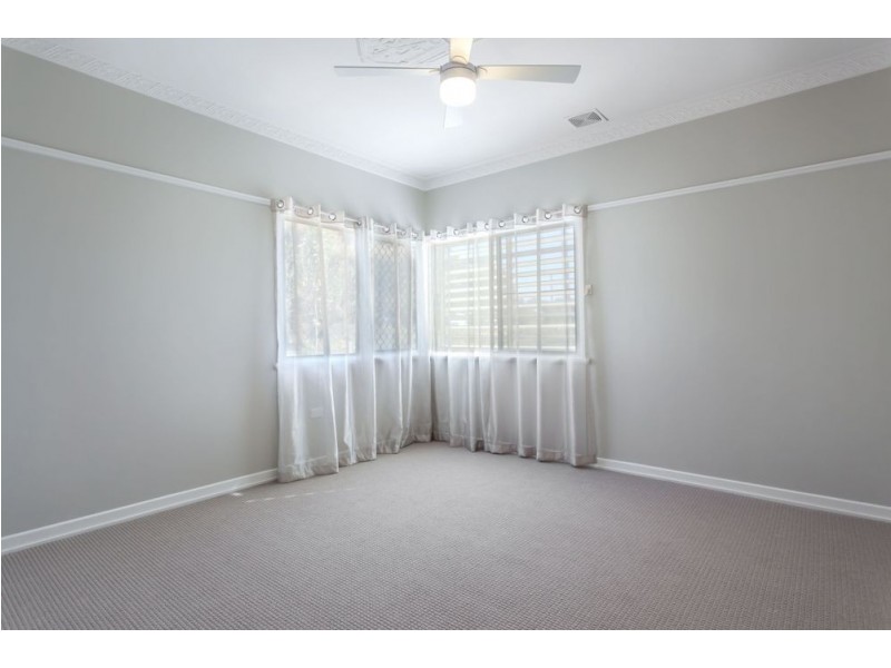 100 Water Street, South Toowoomba QLD 4350