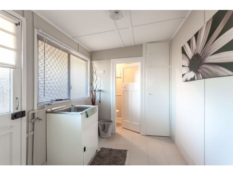 100 Water Street, South Toowoomba QLD 4350