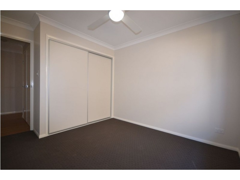Unit 2/3 Carlin Street, Glenvale QLD 4350