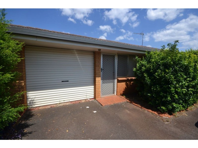 Unit 3/476 Stenner Street, Darling Heights QLD 4350
