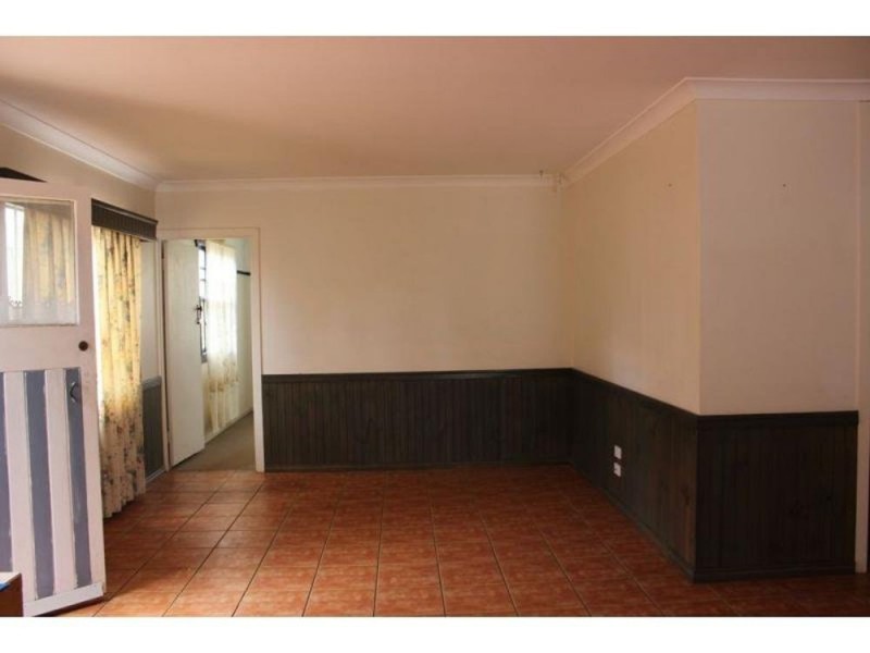 10 Ruthven Street, Harlaxton QLD 4350