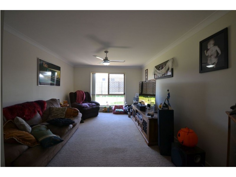 22 Wandoo Crescent, Westbrook QLD 4350