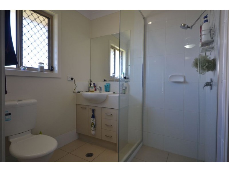 22 Wandoo Crescent, Westbrook QLD 4350