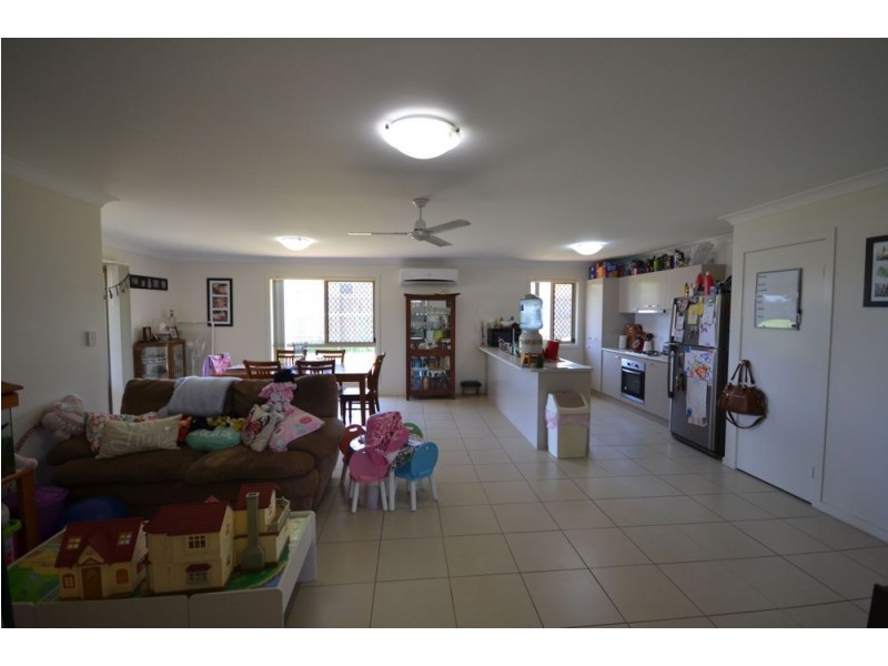 22 Wandoo Crescent, Westbrook QLD 4350