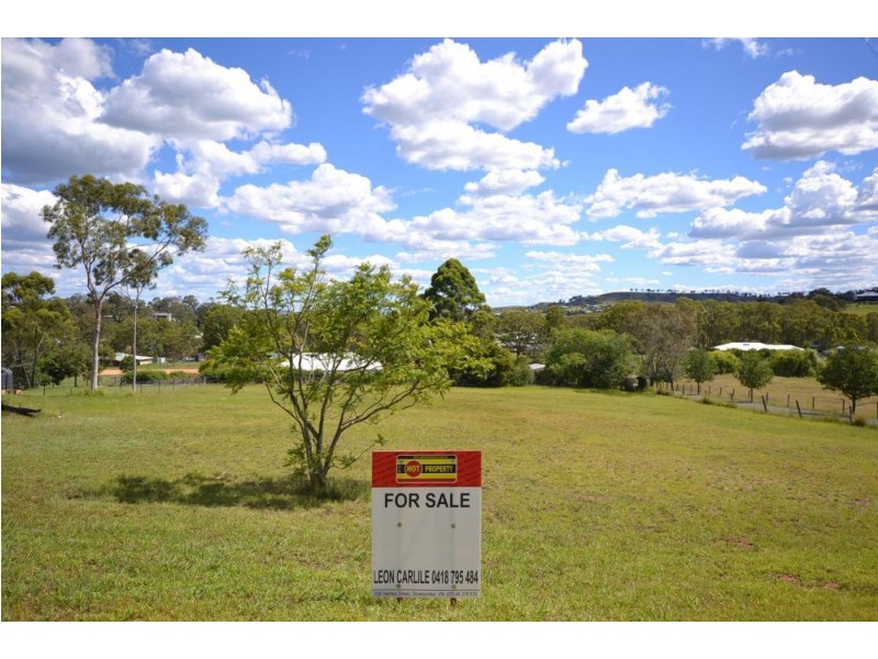 10 Tranter Street, Top Camp QLD 4350