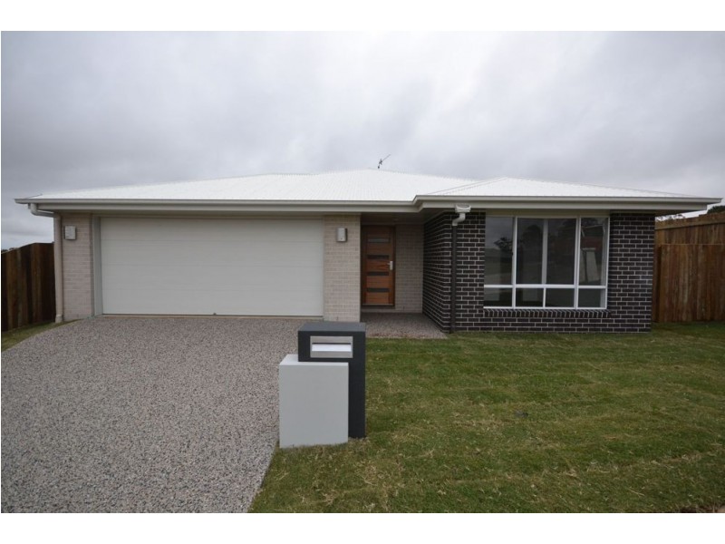 3 Peony Lane, Glenvale QLD 4350