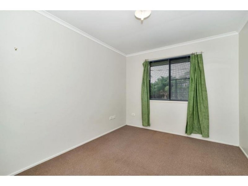 2 Hillcrest Court, Kearneys Spring QLD 4350