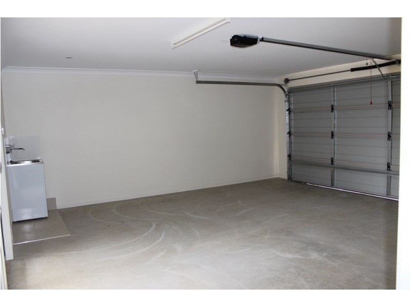 20 Wandoo Crescent, Westbrook QLD 4350