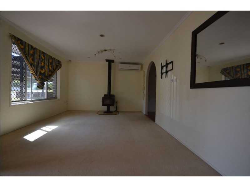 23 Gloucester Crescent, Kearneys Spring QLD 4350