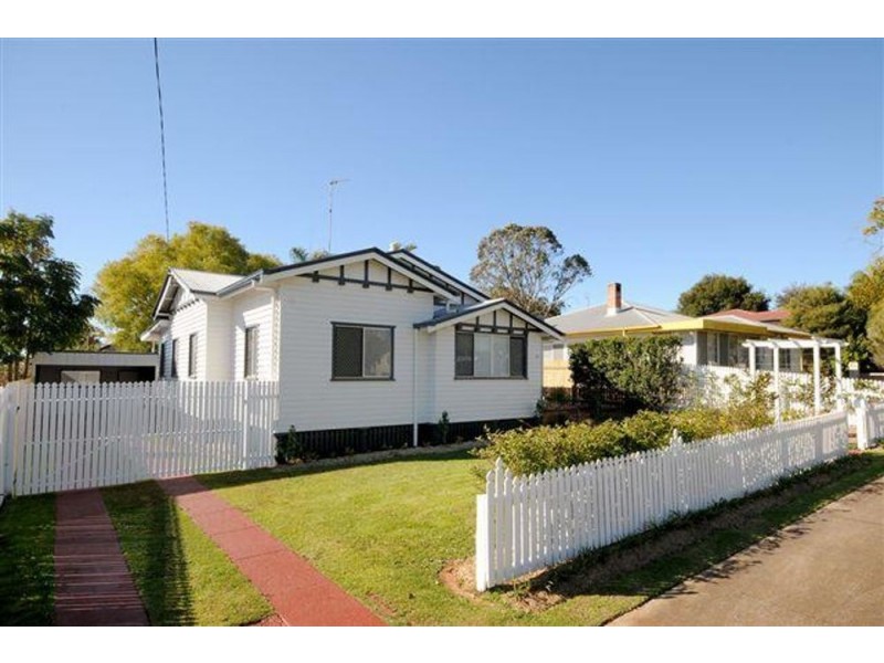 175 Long Street, South Toowoomba QLD 4350