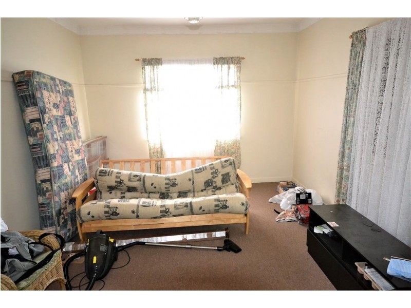 104 Water Street, South Toowoomba QLD 4350