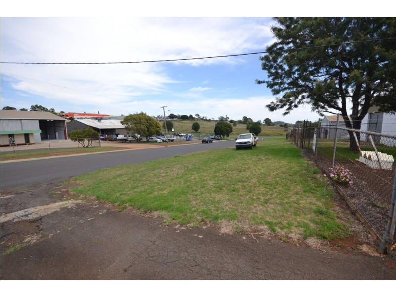 Shed 1 / 23 Boothby Street, Drayton QLD 4350