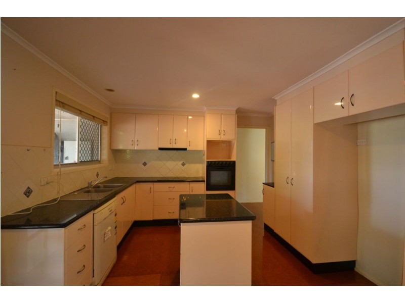 23 Gloucester Crescent, Kearneys Spring QLD 4350