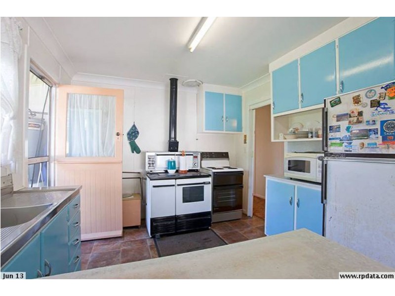 4 Percy Street, Newtown QLD 4350