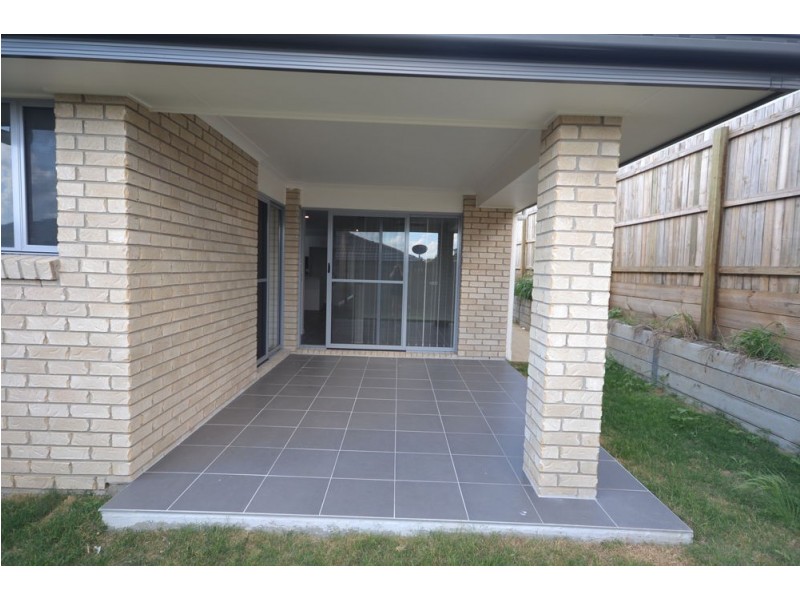 1/24 Cardamon Crescent, Glenvale QLD 4350