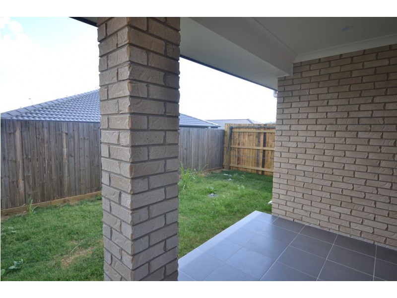 1/24 Cardamon Crescent, Glenvale QLD 4350