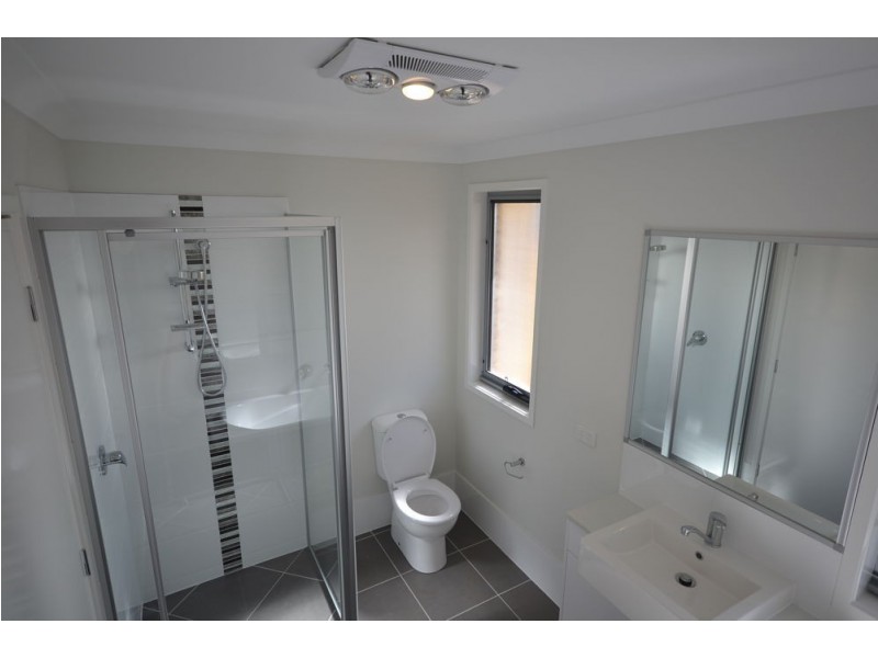 2/24 Cardamon Crescent, Glenvale QLD 4350
