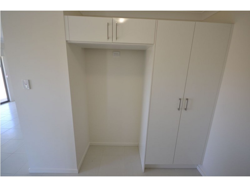 33B Cardamon Crescent, Glenvale QLD 4350