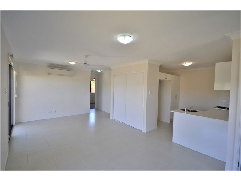 33B Cardamon Crescent, Glenvale QLD 4350