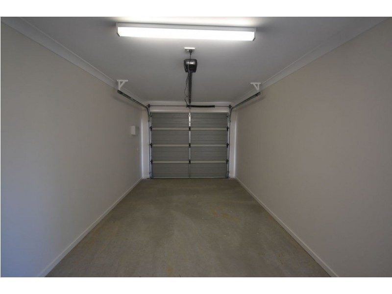 33B Cardamon Crescent, Glenvale QLD 4350