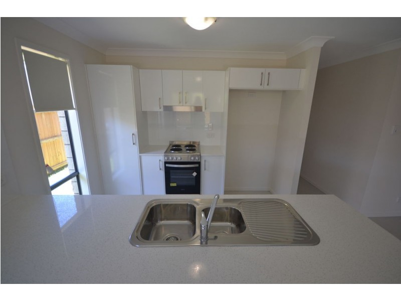 33A Cardamon Crescent, Glenvale QLD 4350