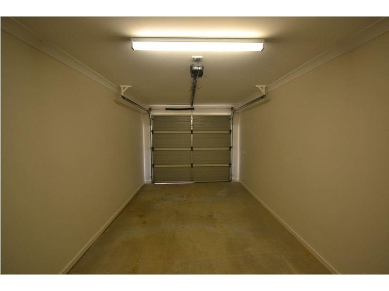 33A Cardamon Crescent, Glenvale QLD 4350