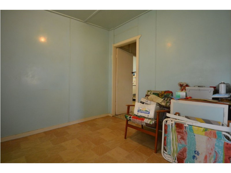 75 Geoffrey Street, Mount Lofty QLD 4350