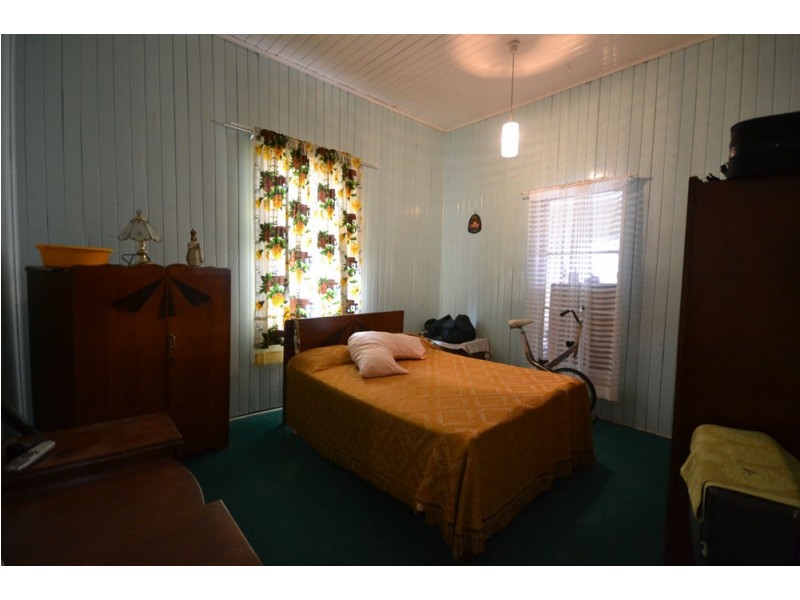 75 Geoffrey Street, Mount Lofty QLD 4350