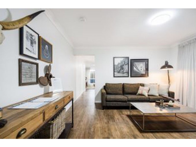 27 Negrita Street, Harristown QLD 4350