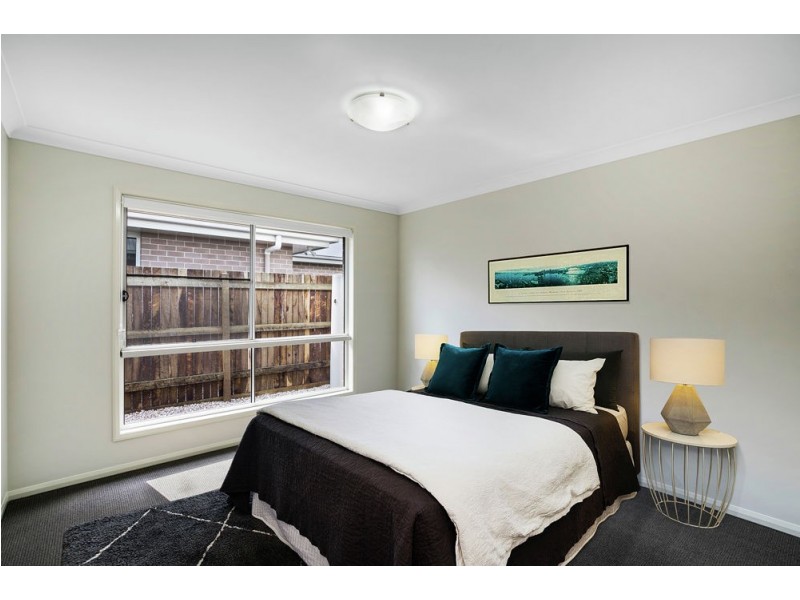 8 Nash Drive, Glenvale QLD 4350