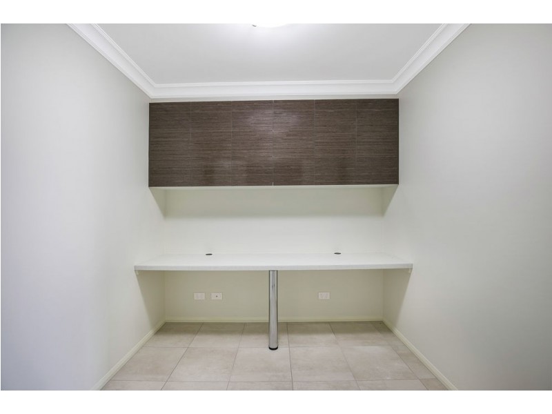 8 Nash Drive, Glenvale QLD 4350